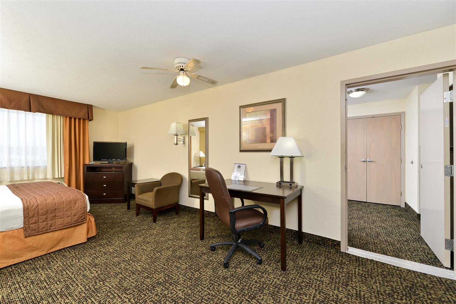 Best Western Elyria Exterior foto